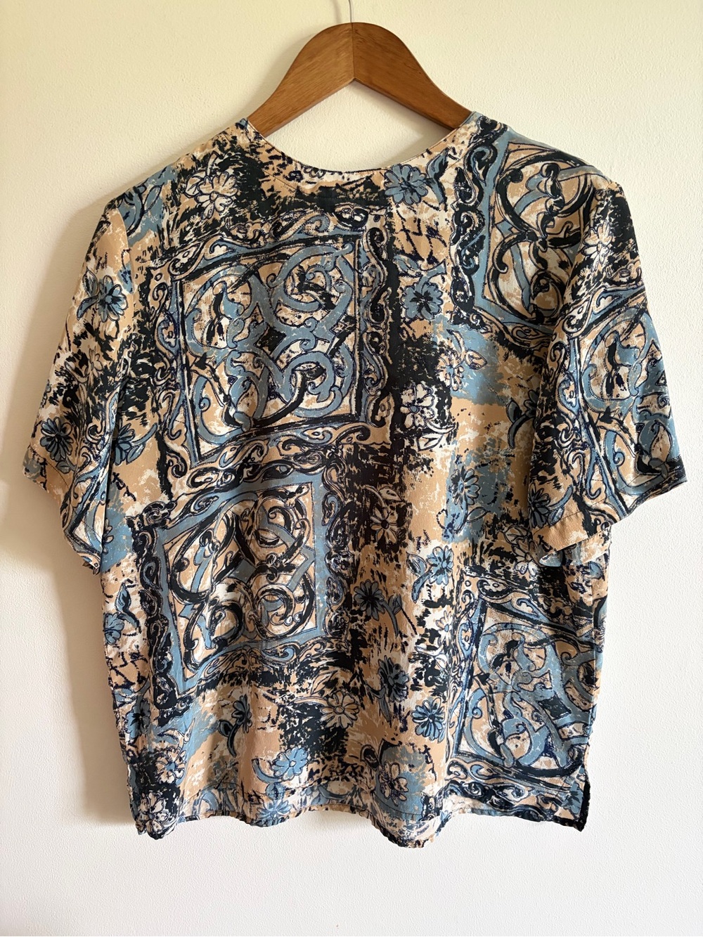 Vintage Silk Patterned Stunt Short Sleeve Blouse